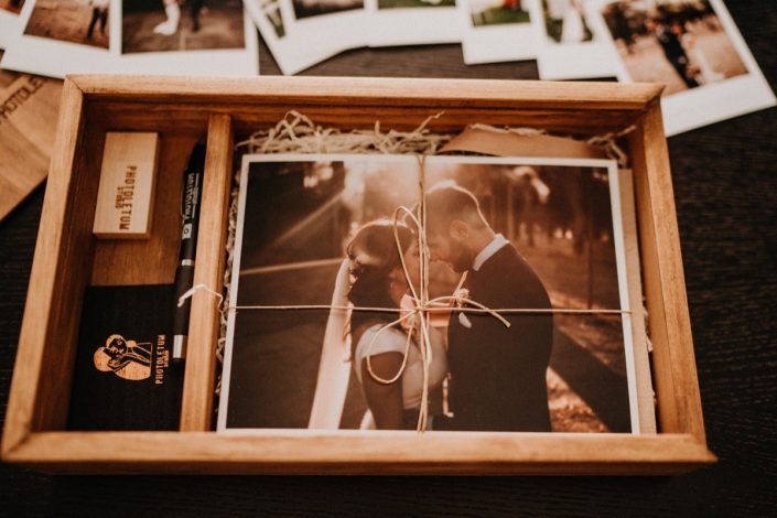 Packaging trabajo fotografía y vídeo de bodas en Toledo, fotógrafo y videógrafo de bodas en Toledo, Madrid y España Photoletum Studio